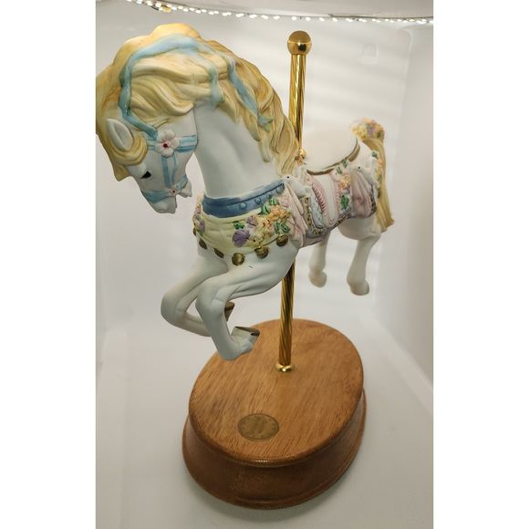 Vintage Carousel Collection Musical Carousel Horse Large Collectible - Picture 3 of 11
